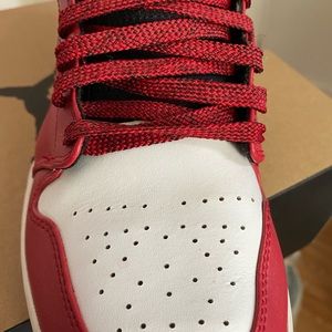 Jordan 1 Chicago Mid ( 2018 )